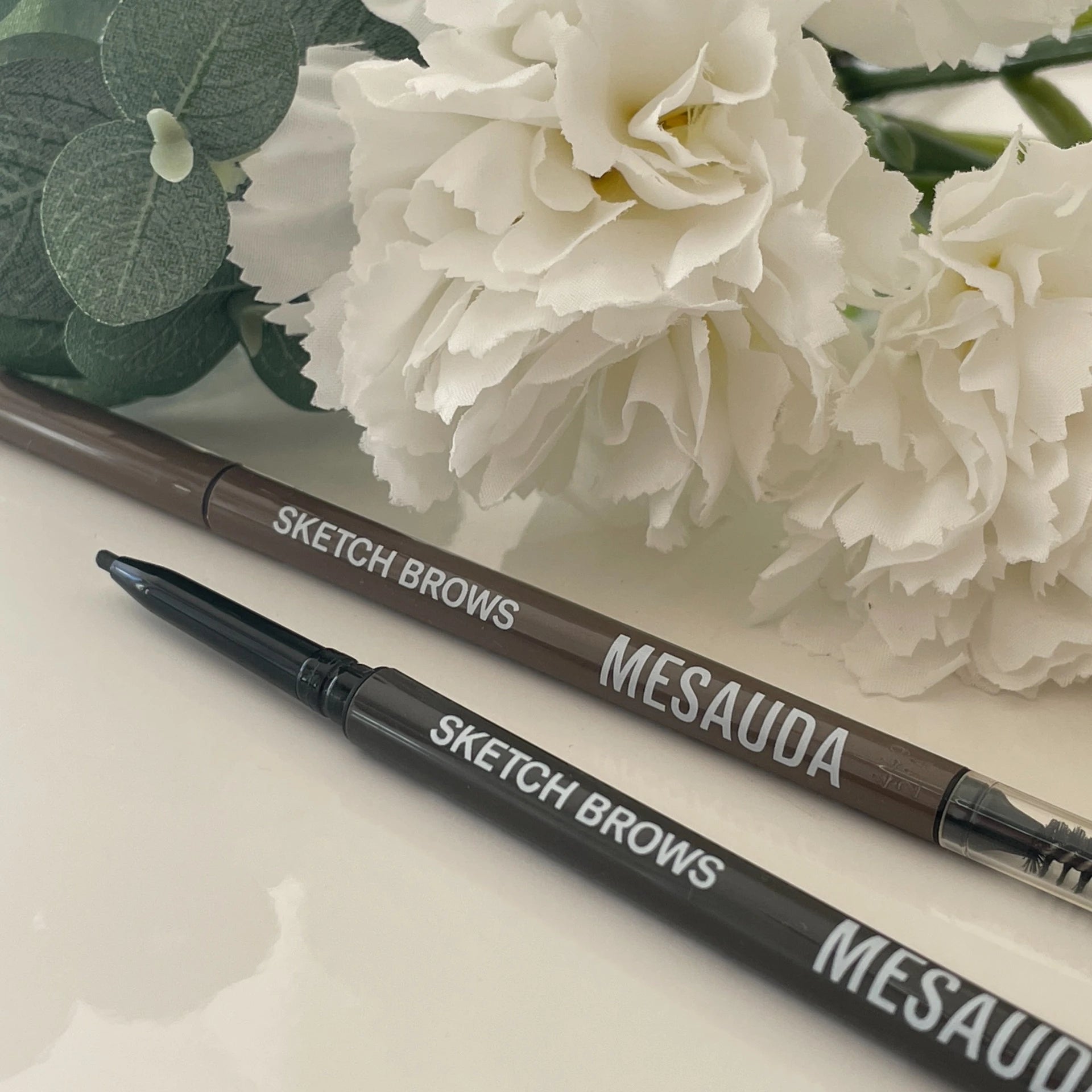 SKETCH BROWS - Kierrettävä kulmakynä