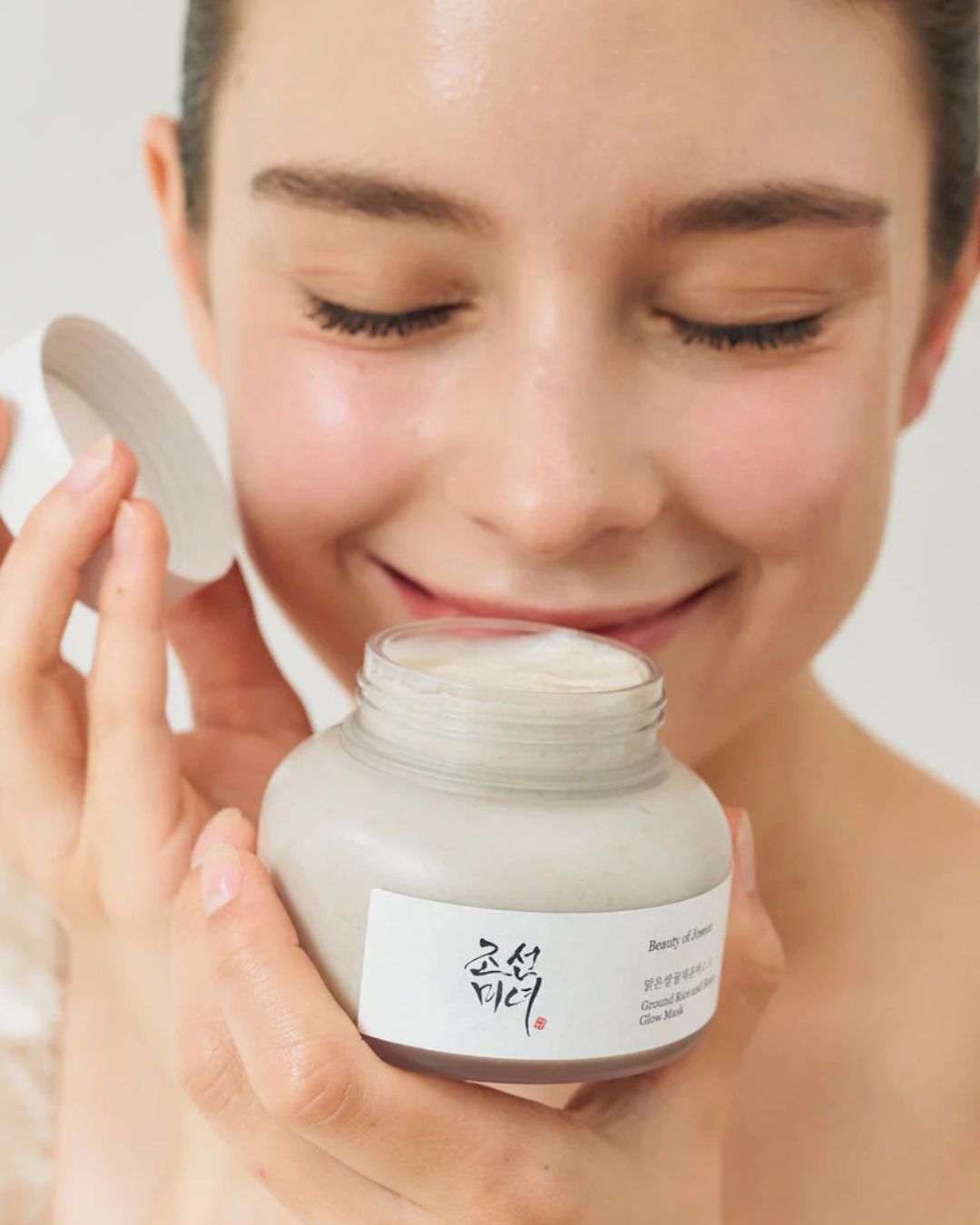 GROUND RICE AND HONEY GLOW MASK -Kosteuttava riisinaamio